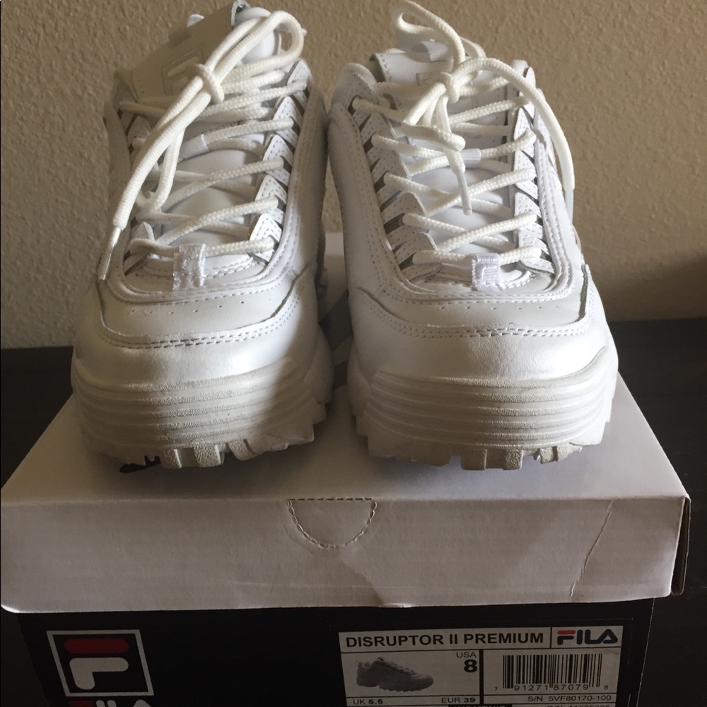 Fila shoes sz 8 EUC